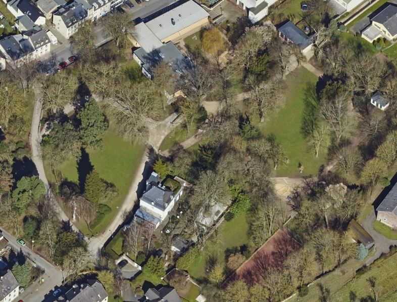 Schlo&szlig;park K&uuml;renz