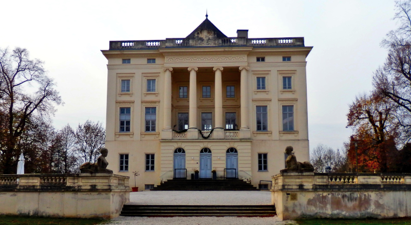 Schloss Monaise