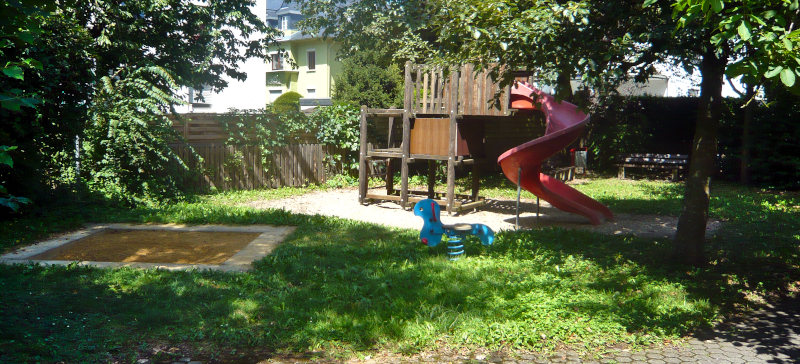 Spielplatz Peter-Friedhofen-Straße